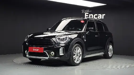 2023 Mini Countryman Classic Plus Launch Pack