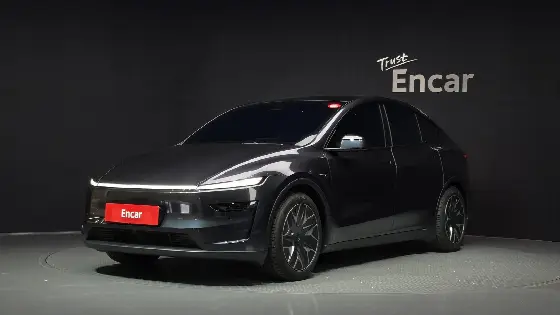 2026 Tesla Model Y L Long Range AWD