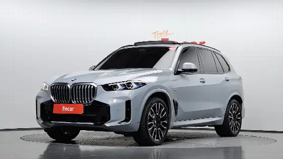 2023 BMW X5 xDrive 40i M Sport