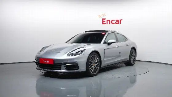 2018 Porsche Panamera 3.0 AWD