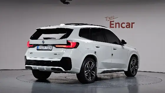 2025 BMW X1 xDrive 20i M Sport