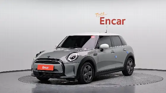 2022 Mini Cooper 5Door Classic