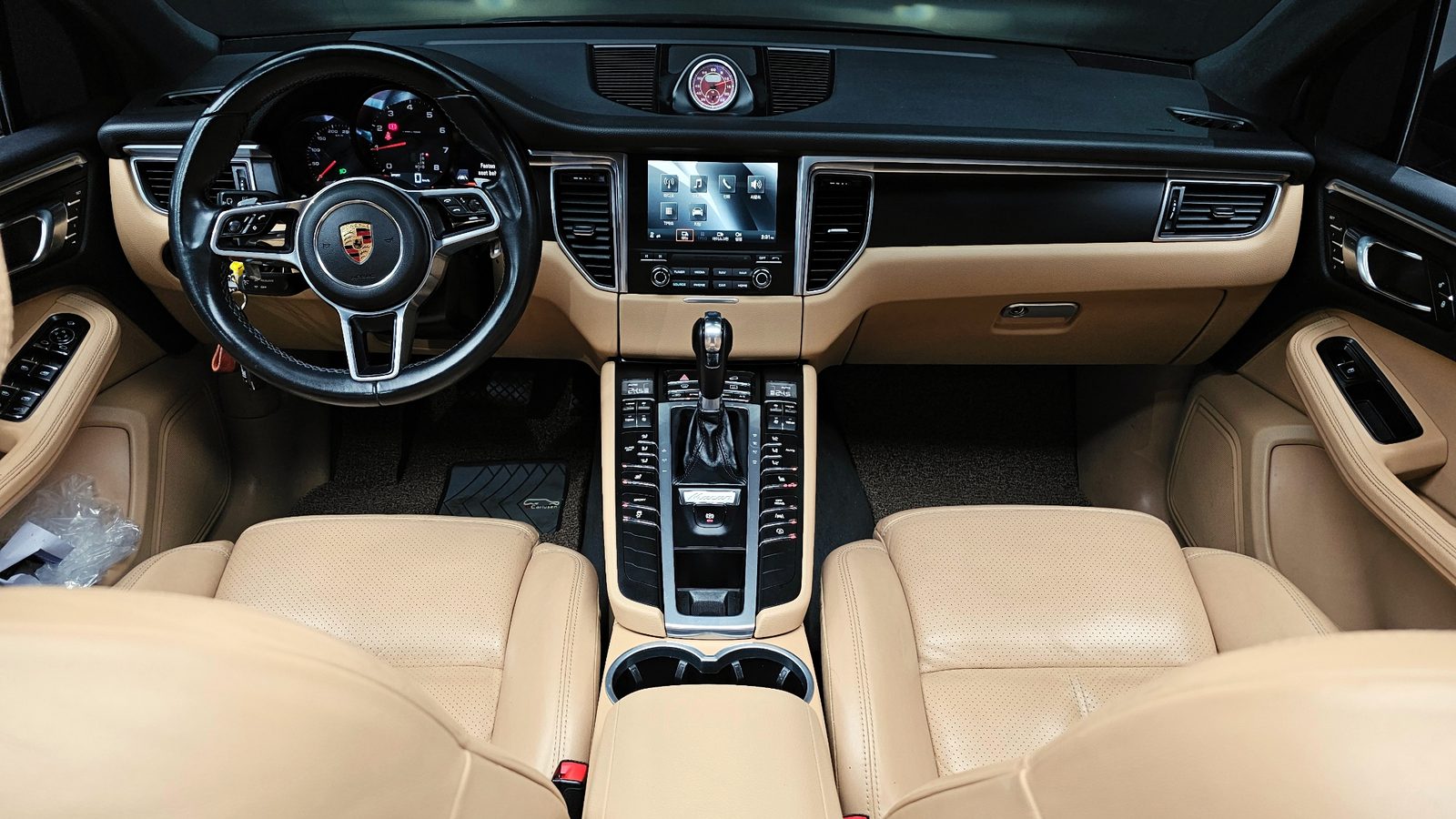 2017 Porsche Macan