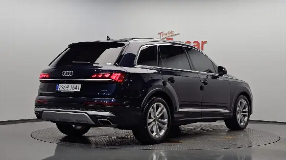 2025 Audi Q7 50 TDI Quattro