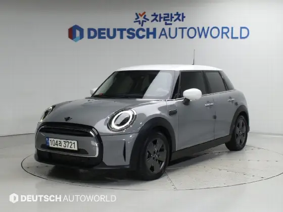 2022 Mini Cooper 5Door Classic