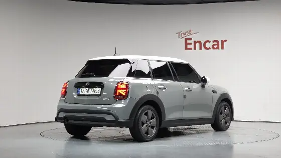 2022 Mini Cooper 5Door Classic
