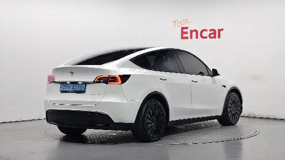 2021 Tesla Model Y Long Range AWD