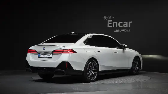 2025 BMW 5-Series 520i Special Edition