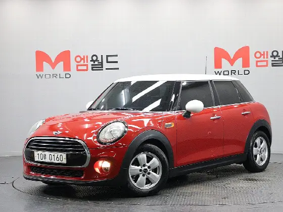 2016 Mini Cooper 5Door Standard