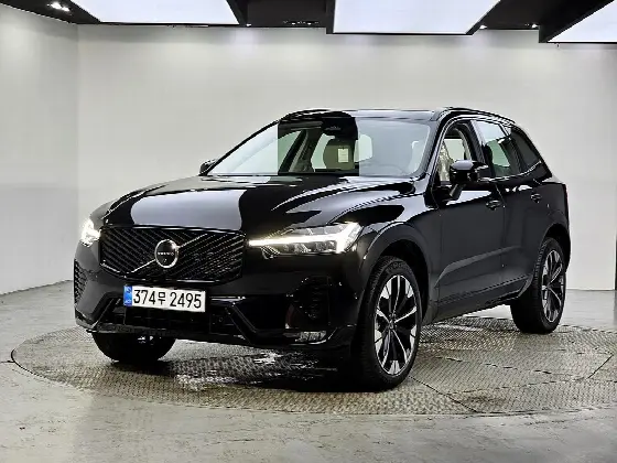 2026 Volvo XC60 B5 Ultra Dark Air Sus