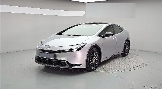 2024 Toyota Prius 2.0 XLE