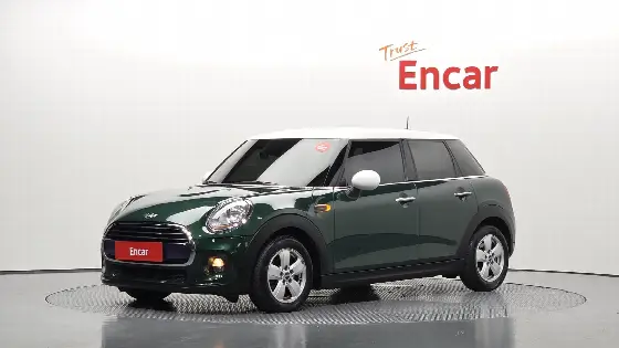 2017 Mini Cooper 5Door Standard