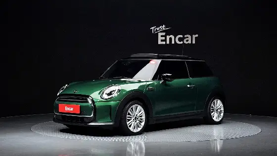 2021 Mini Cooper Classic Plus Launch Pack