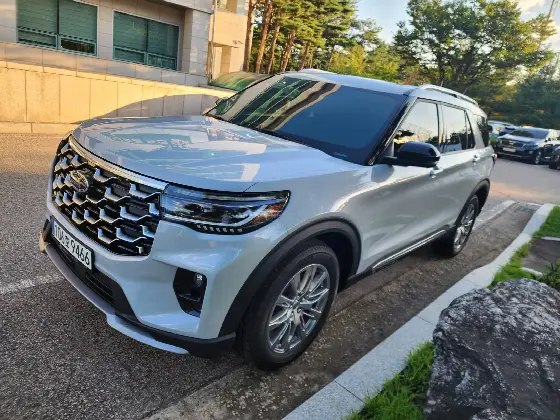 2025 Ford Explorer 2.3 Platinum 4WD
