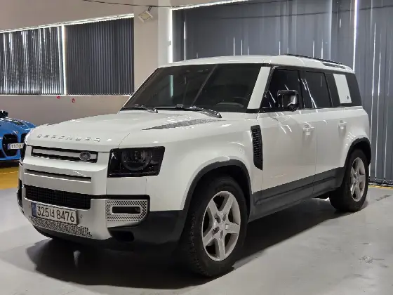 2020 Land Rover Defender 110 D240 SE