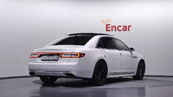2017 Lincoln Continental 3.0 Presidential AWD
