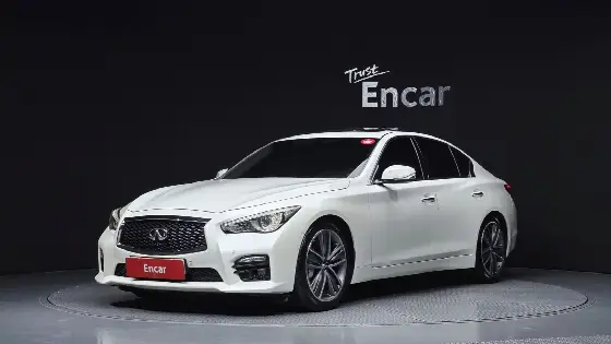 2016 Infiniti Q50 3.5 Hybrid Essence