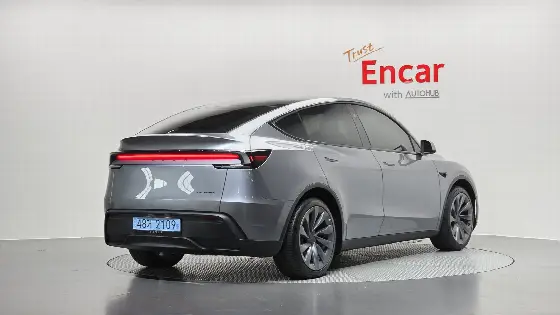2026 Tesla Model Y Premium Long Range AWD