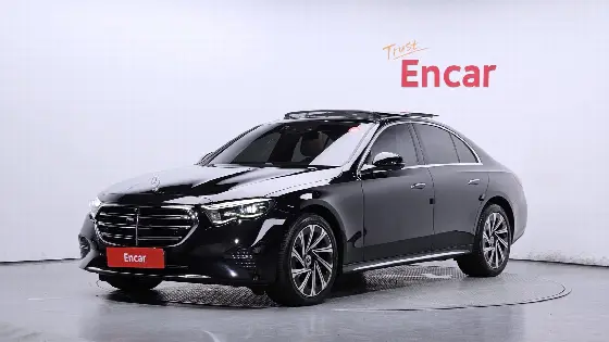 2024 Mercedes-Benz E-Class E300 4MATIC Exclusive