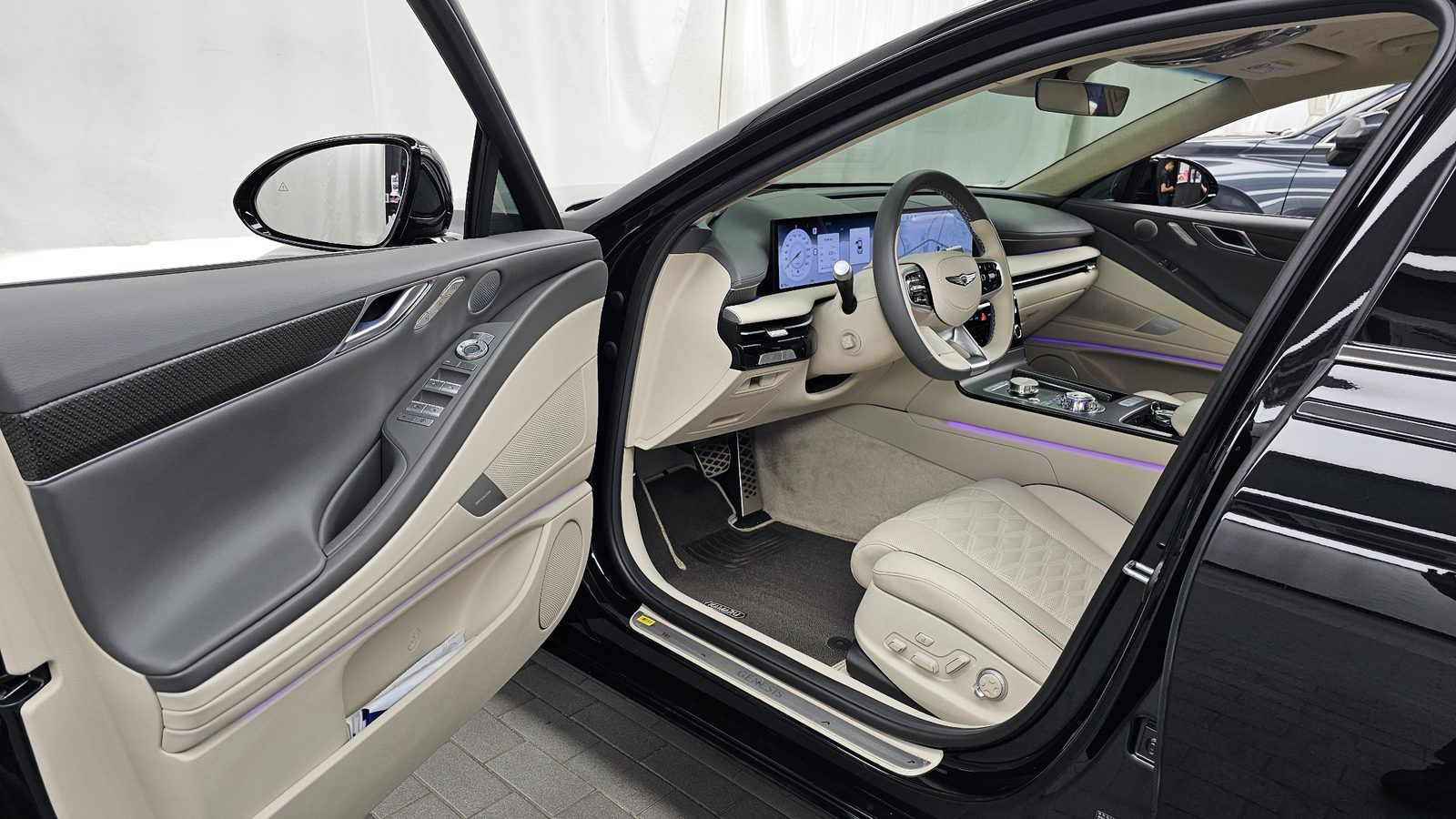 2025 Genesis G80