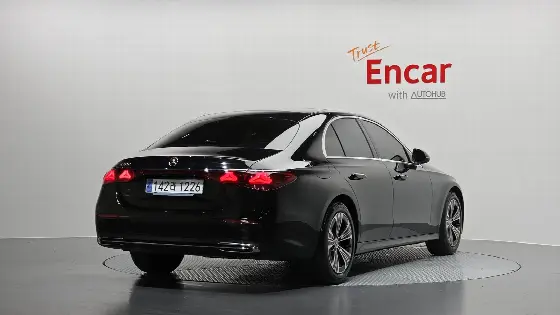 2025 Mercedes-Benz E-Class E200 Avantgarde