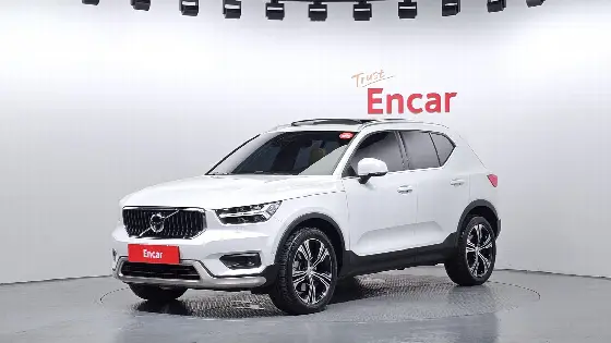 2021 Volvo XC40 B4 Inscription