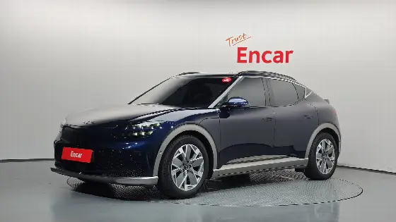 2022 Genesis GV60 Standard