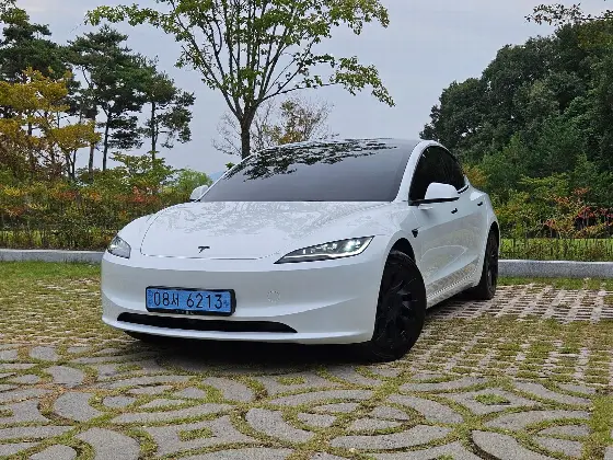 2026 Tesla Model 3 스탠다드 RWD