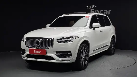 2022 Volvo XC90 B6 Inscription