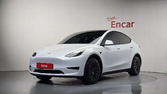 2024 Tesla Model Y RWD