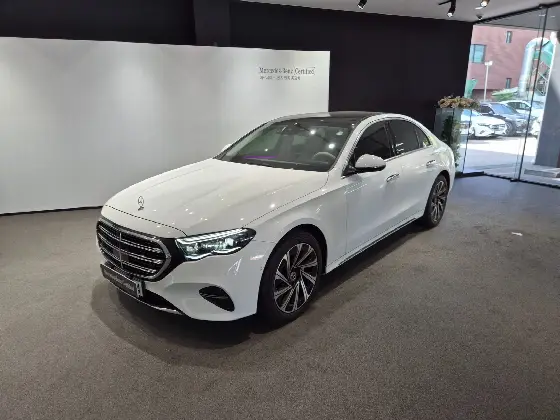 2026 Mercedes-Benz E-Class E300 4MATIC Exclusive