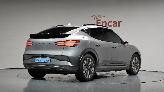 2021 Genesis GV60 Standard