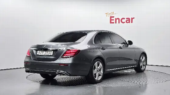 2017 Mercedes-Benz E-Class E200 Avantgarde