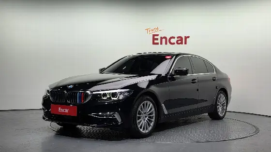 2020 BMW 5-Series 520i Luxury