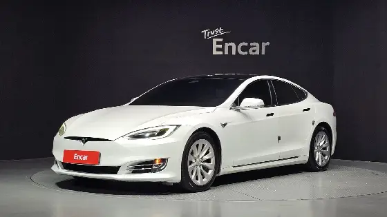 2020 Tesla Model S Long Range