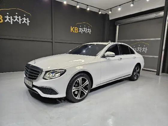 2018 Mercedes-Benz E-Class E220d 4MATIC Exclusive