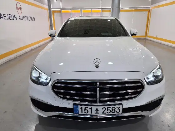 2023 Mercedes-Benz E-Class E220d 4MATIC Exclusive