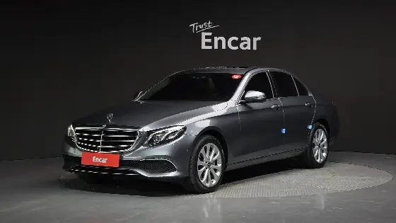 2018 Mercedes-Benz E-Class E300 4MATIC Exclusive