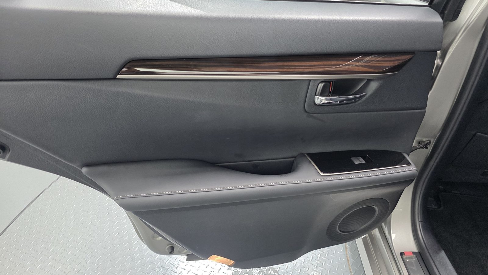 2016 Lexus ES