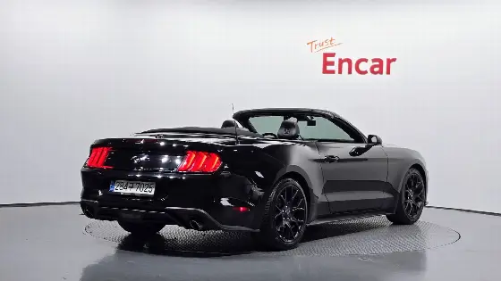 2022 Ford Mustang Convertible