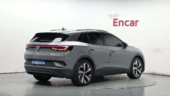 2023 Volkswagen ID.4 Pro