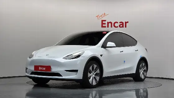 2023 Tesla Model Y RWD