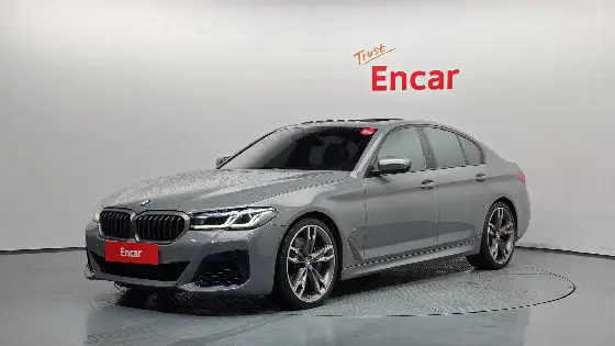 2021 BMW 5-Series M550i xDrive