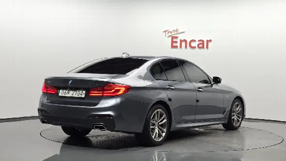 2017 BMW 5-Series 520d M Sport Package Plus