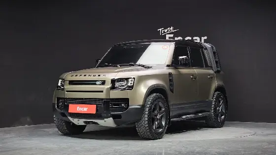 2022 Land Rover Defender 110 D300 HSE