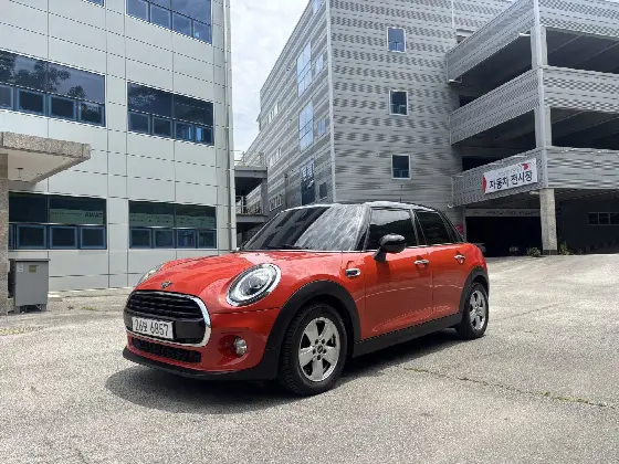 2019 Mini Cooper 5Door Standard