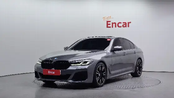 2023 BMW 5-Series 520i M Sport