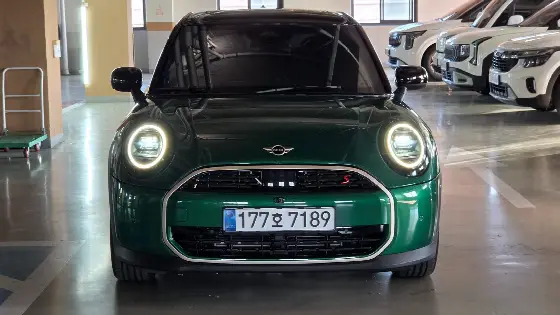 2025 Mini Cooper 5 Door Favoured