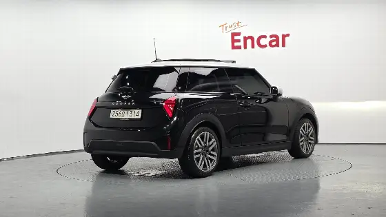 2025 Mini Cooper Classic
