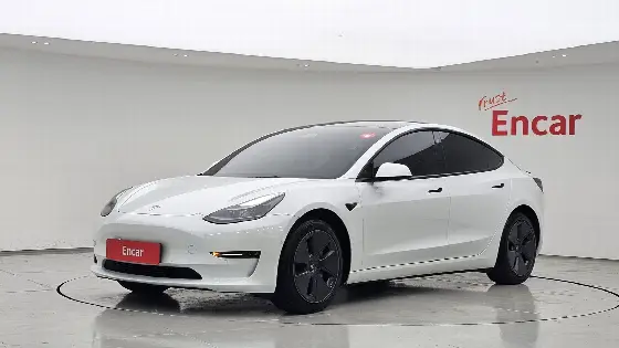 2022 Tesla Model 3 Long Range AWD
